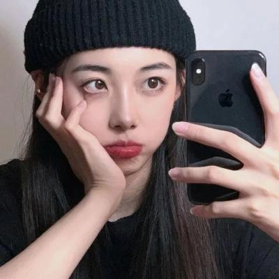 美女足球队 海报